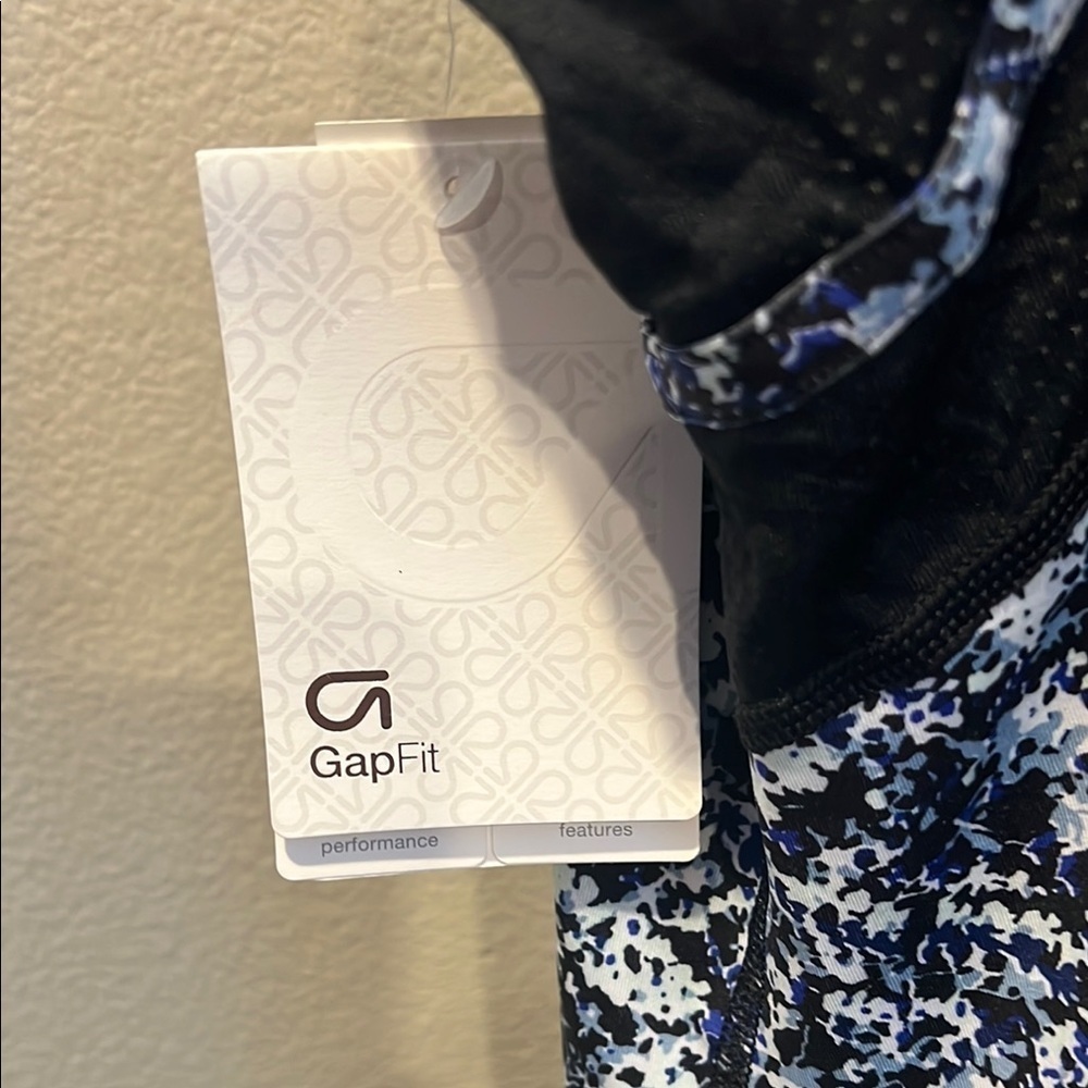 GAP FIT work out Tank Top - Picture 4 of 5